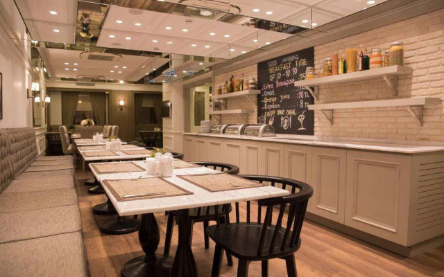 Hotel Mina – Special Class