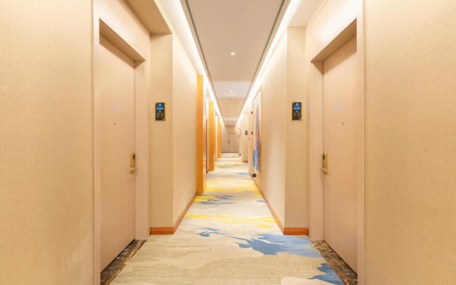 Neijiang Riverside Garden Hotel