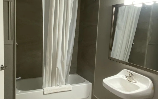 Falcon Executive Inn