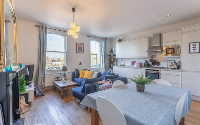 Lovely 1 Bedroom Flat Next to Clapham Common Tube