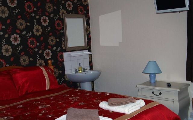 Sea Dogs Guest House