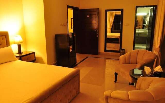 Reina Boutique Hotel - G6