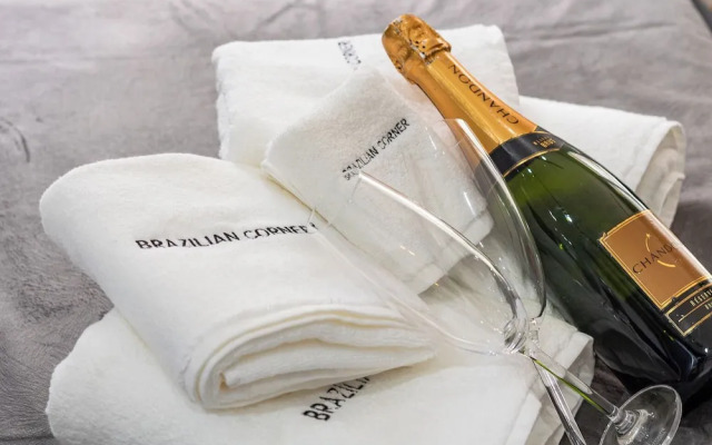 Vista Incrível com piscina e academia