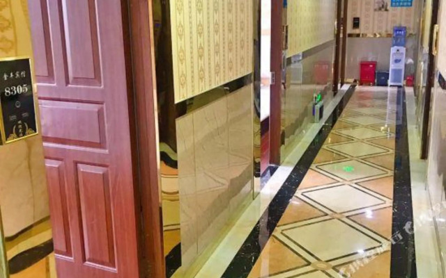 Jinfeng Hotel (Guangzhou Shangxiajiu Pedestrian Street Chenjiazhao Subway Station)