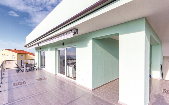 Beautiful Home in Medulin With Wifi and 5 Bedrooms