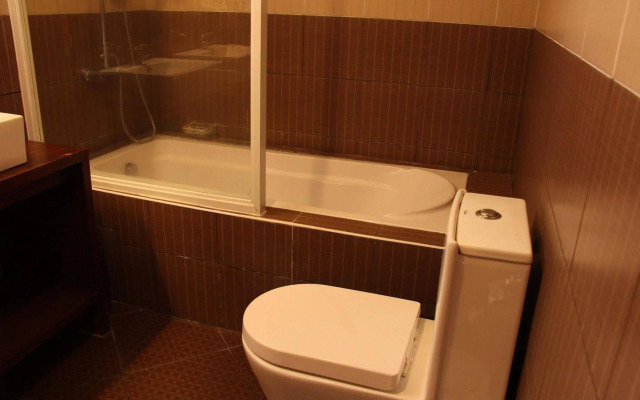 Twin Pines Suites