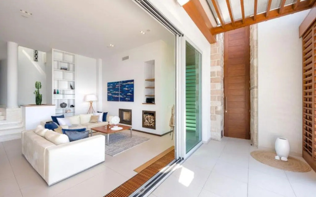 Luxury Seafront Villa Brela Pride with private heated pool at the beach in Brela - Baska Voda