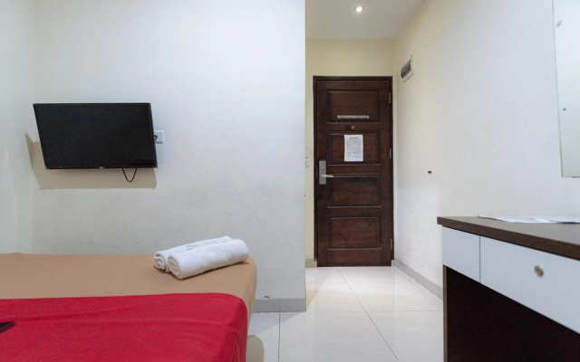 RedDoorz @ Nagoya Indah – Guest Rooms – Batam