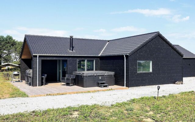 10 Person Holiday Home in Bogense-by Traum
