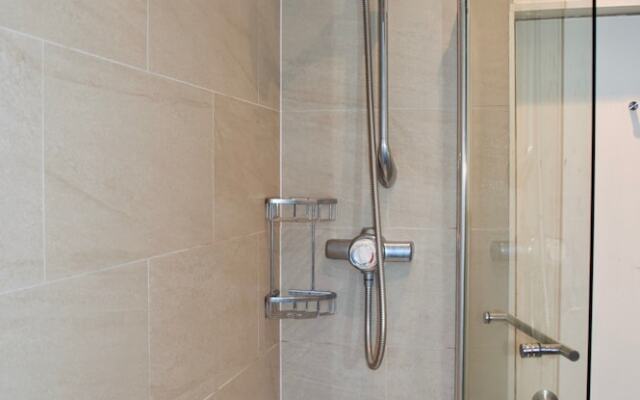 Spacious 2 Bedroom Apartment in Meadowbank