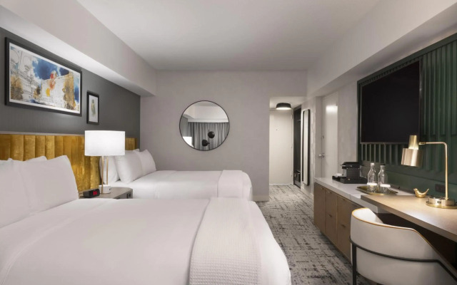 voco Chicago Downtown - Riverwalk by IHG