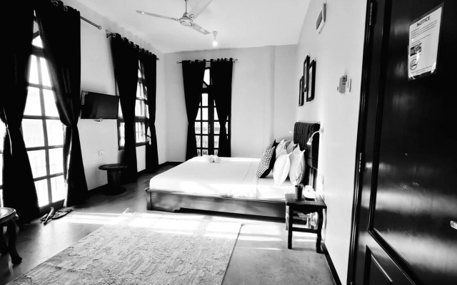 Rumaisa Hotel