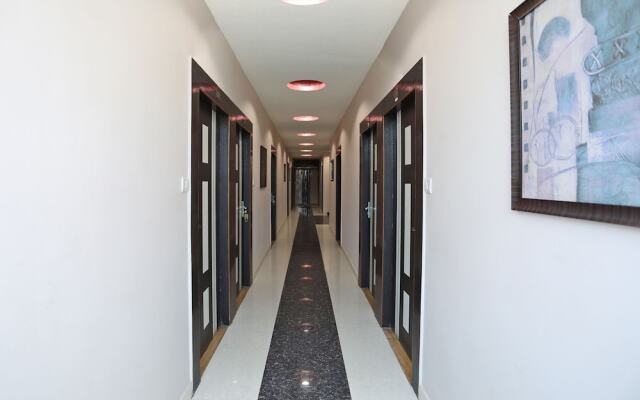 OYO 4809 Hotel Mannat Excellency