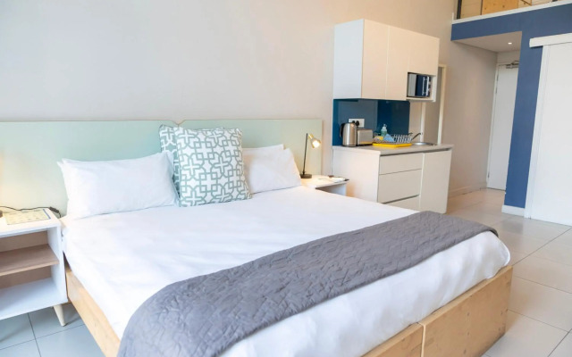 Mojo Hotel