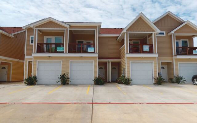 The Chic 3 Bedroom Townhouse