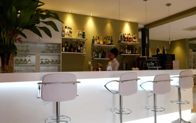 Magno Suites