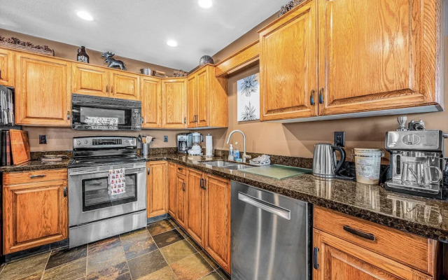 Fresh Tracks Retreat Ski In Out Hot Tub