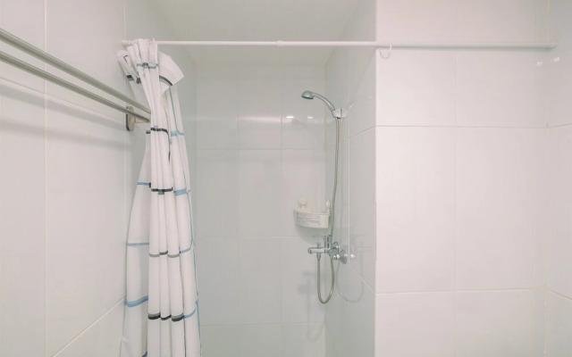 Cozy Stay 2BR Tamansari Mahogany Apartment