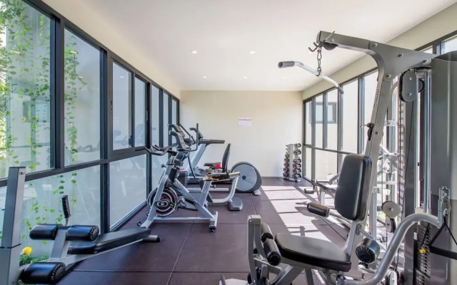 Diamond Condominium 2506