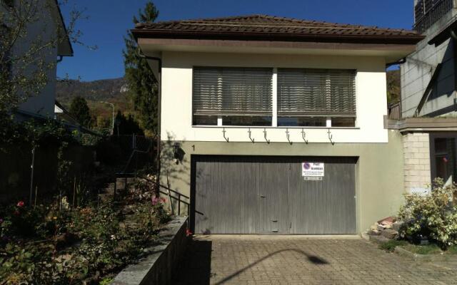 Gastzimmer für Übernachtung mit zwei Betten