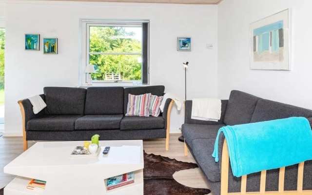 6 Person Holiday Home in Hjorring