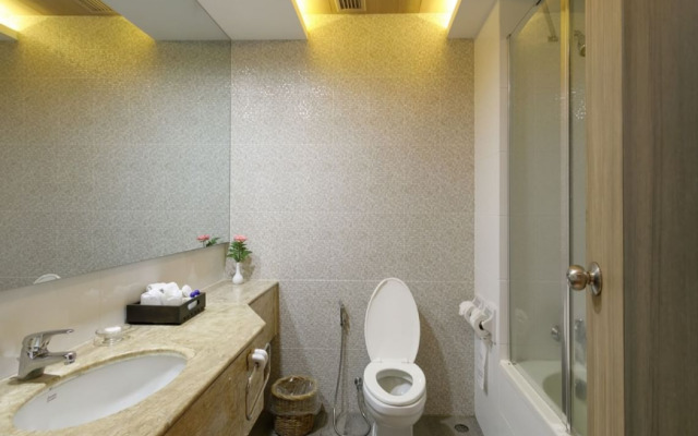 Amora Hotel Tapae Chiang Mai