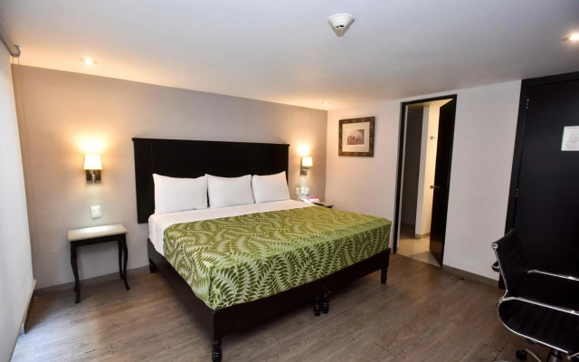 Plaza Camelinas Hotel