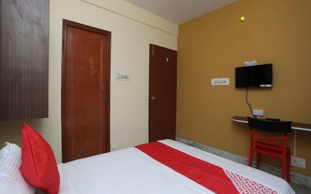 OYO 14633 Lakeview Guest House