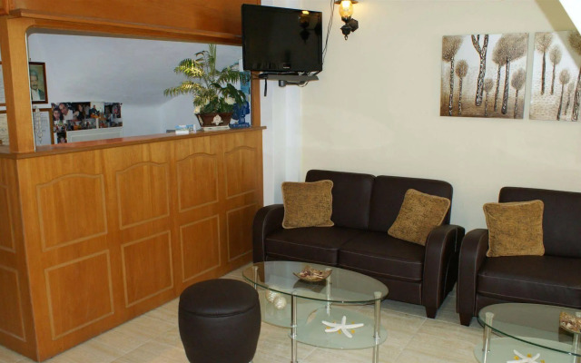 Zeus Hotel