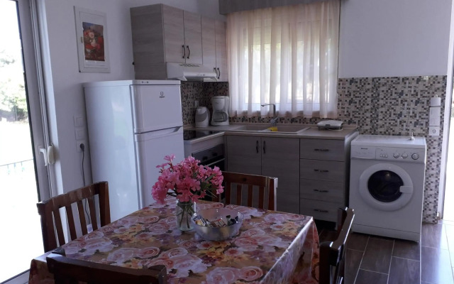 Petasos Apartments