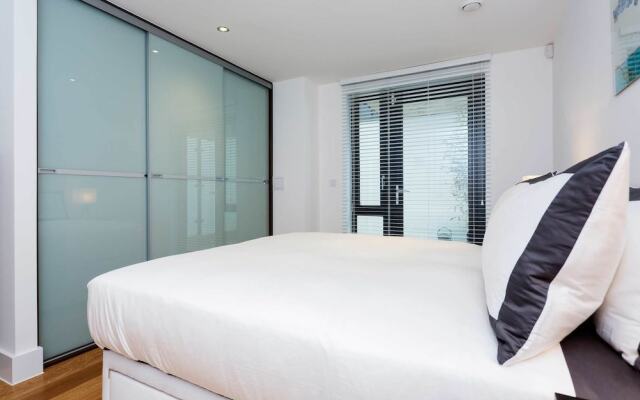 Veeve - Portobell Square