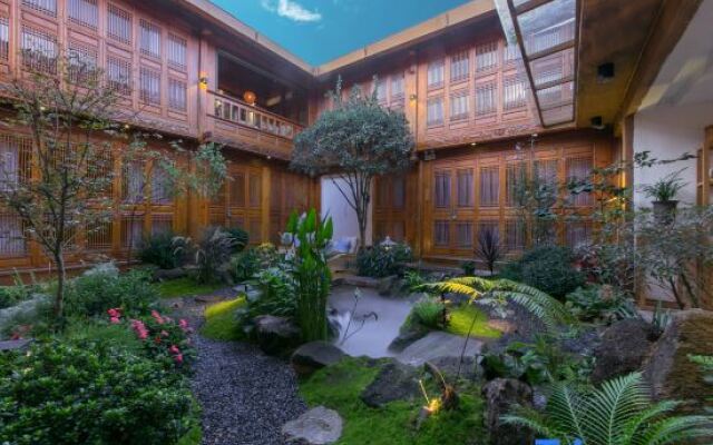 Lijiang Sunshine Garden Villa