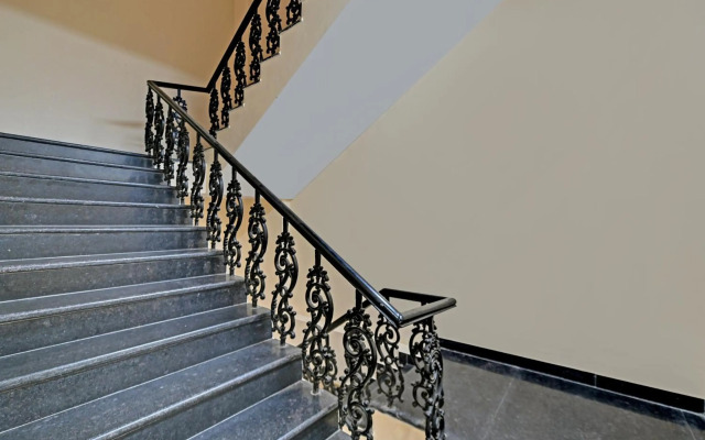 OYO 79424 The Castle Home Stay Inn