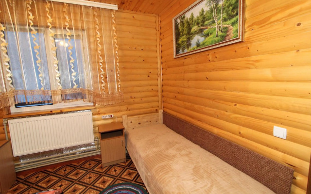 Котедж "Райський куточок"