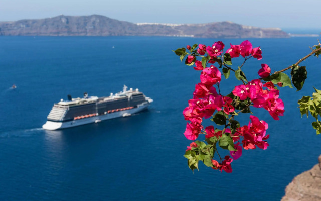 Porto Fira Suites