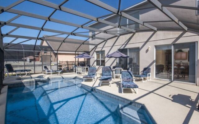 Seasons Seven-Bedroom House 1235