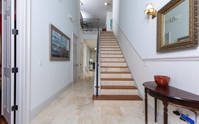 Rvh_393r Hidden Oasis 4 Bedroom Home