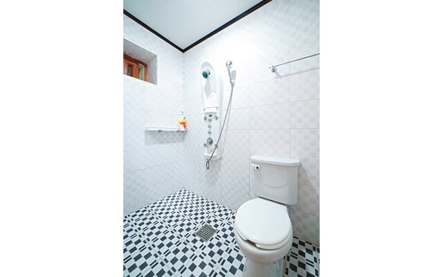 Hongcheon White House Pension