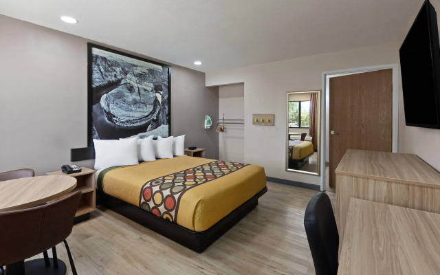 Super 8 by Wyndham Tucson/Grant Road Area AZ