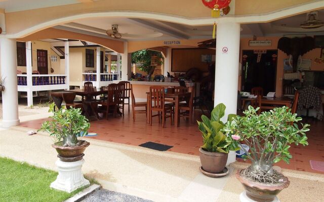 New Sunrise Village Maenam Beach