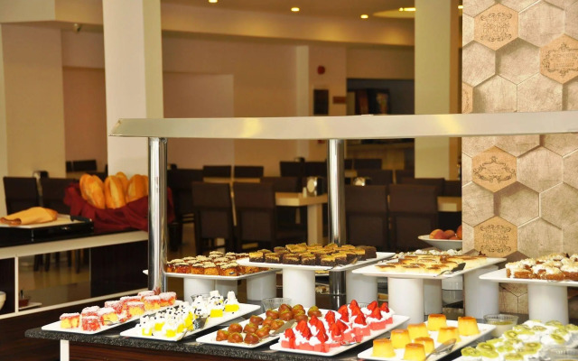 Acar Hotel