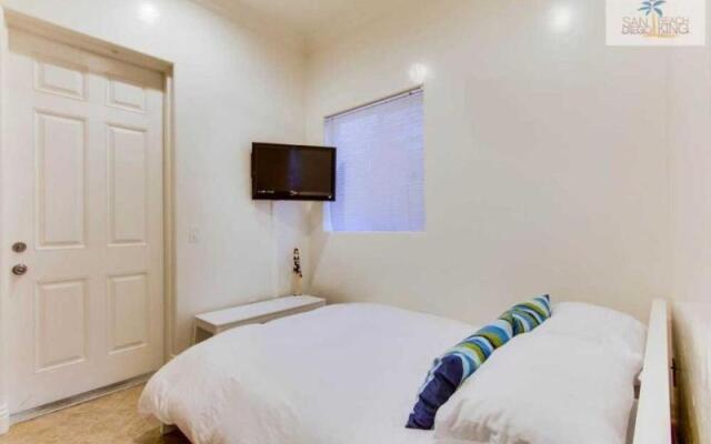 200-Surf Stars Penthouse