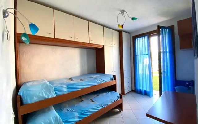 Nice Ground Floor Apartment Located near Peschiera