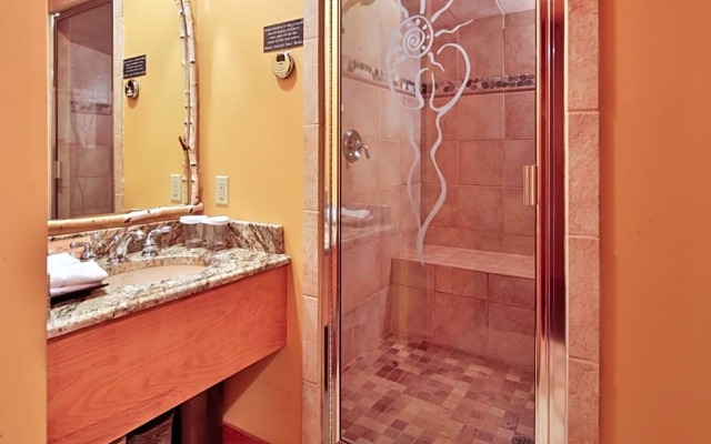 Solstice Suites