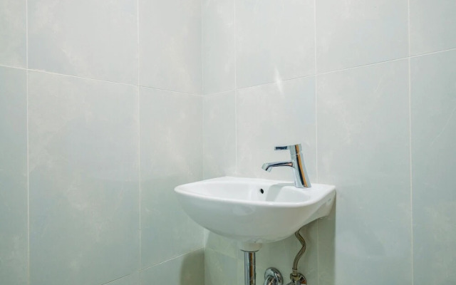 Best Deal Studio at Evenciio Apartment near Campus Area