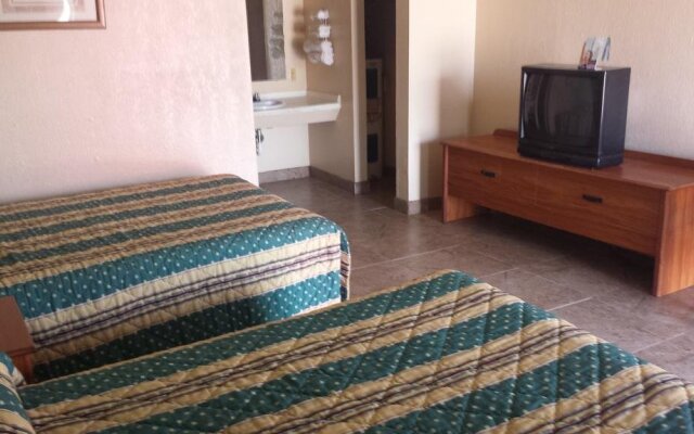Budget Inn By OYO Edinburg Hwy 281