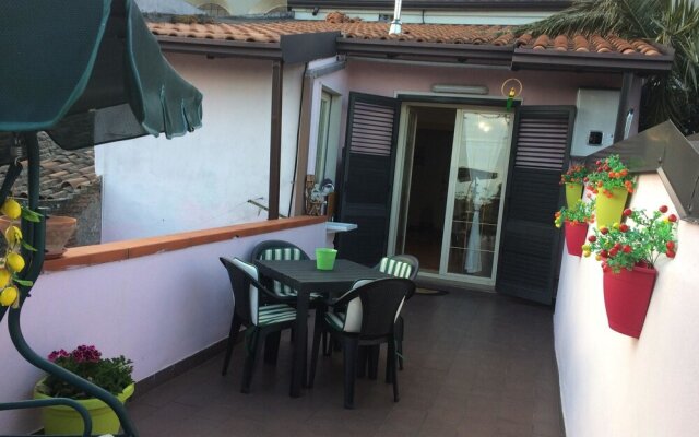 Apartment With one Bedroom in Pedara, With Wonderful sea View and Furn