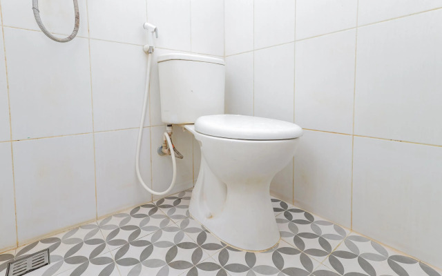 RedDoorz near BG Junction Surabaya