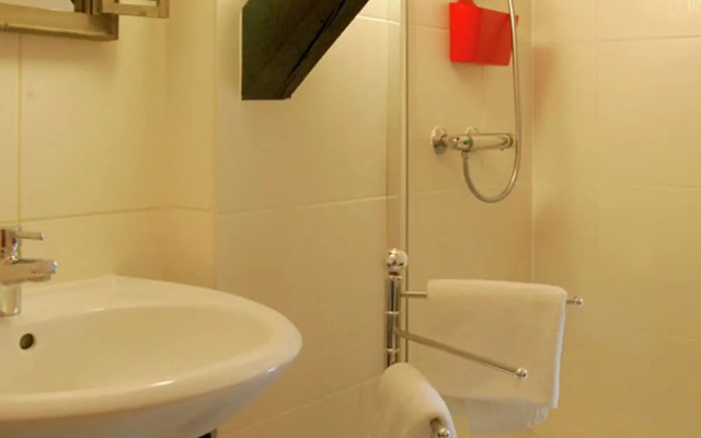 Stunning Apartment in Groalmerode With Garden