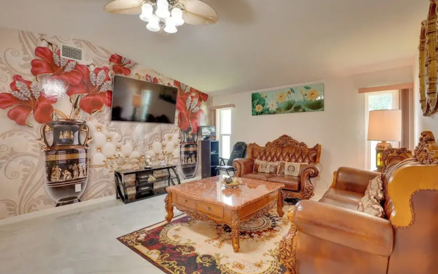 2 Mi to Golfing: Cape Coral Home w/ Pool & Lanai